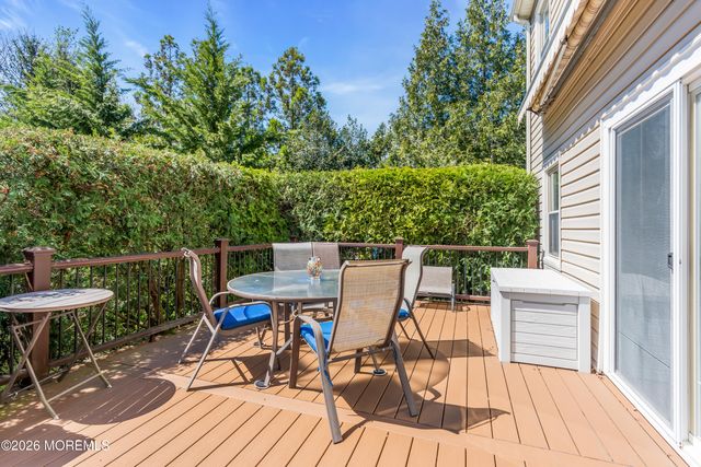 17 Devon Drive, Manalapan, NJ 07726