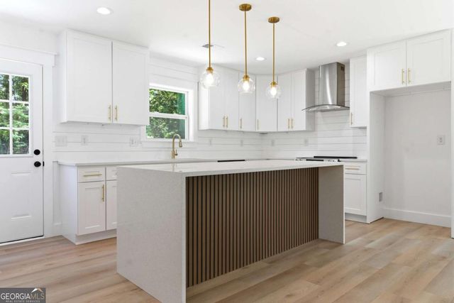 523 Weaver Drive, Marietta, GA 30066