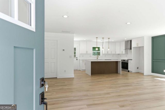 523 Weaver Drive, Marietta, GA 30066