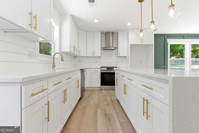 523 Weaver Drive, Marietta, GA 30066