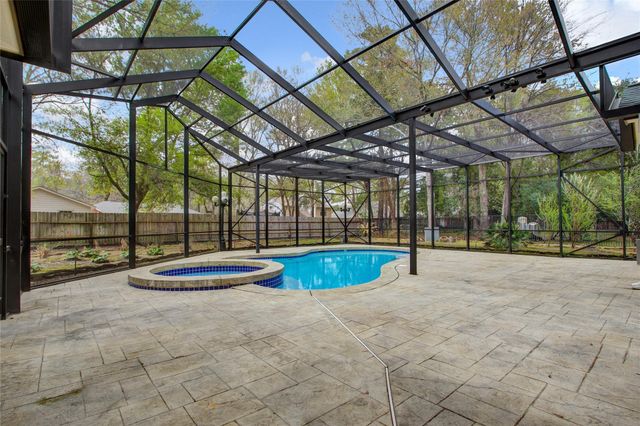 21405 Whispering Pines, Humble, TX 77338