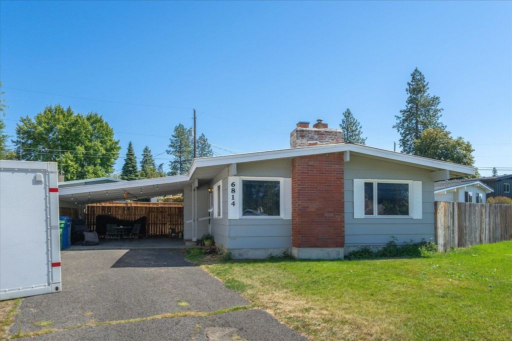 6814 N Lincoln Ave, Spokane, WA 99208