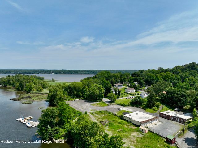 15 N Broadway, Port Ewen, NY 12466