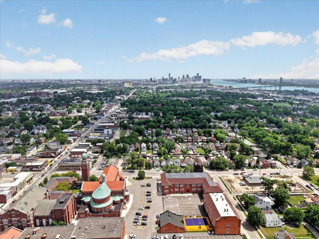5827 Baker Street, Detroit, MI 48209