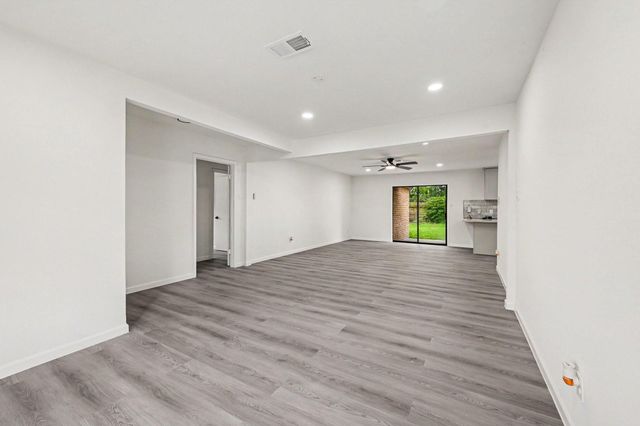 7607 Grape Street, Houston, TX 77074