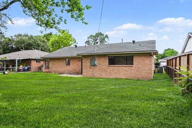 7607 Grape Street, Houston, TX 77074