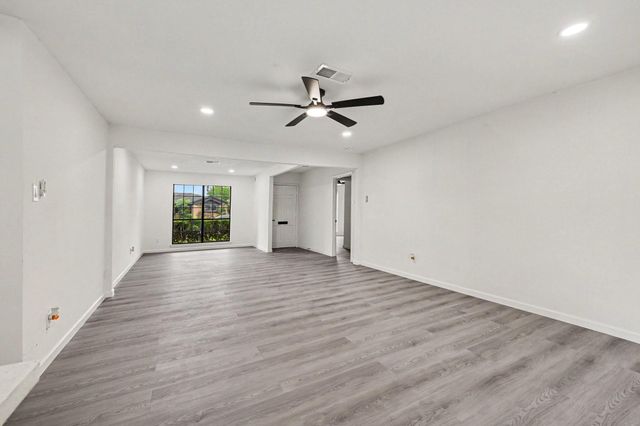 7607 Grape Street, Houston, TX 77074