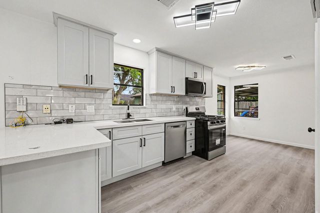 7607 Grape Street, Houston, TX 77074