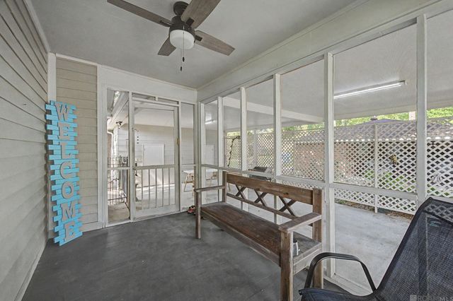425 E Mcarthur St, Gonzales, LA 70737