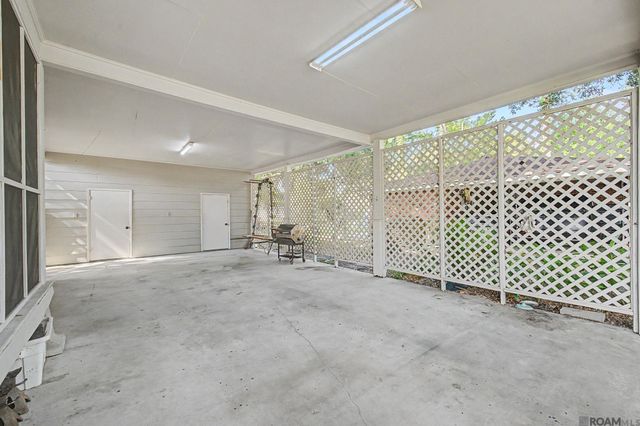 425 E Mcarthur St, Gonzales, LA 70737