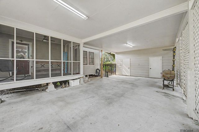 425 E Mcarthur St, Gonzales, LA 70737