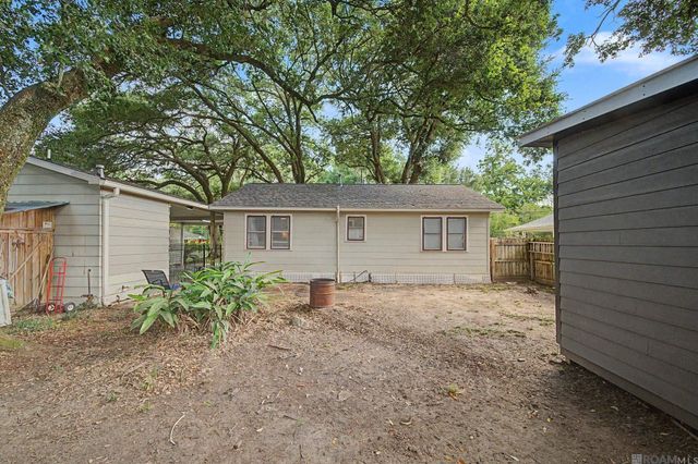 425 E Mcarthur St, Gonzales, LA 70737