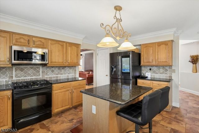 15 Congress Ln, South River Boro, NJ 08882