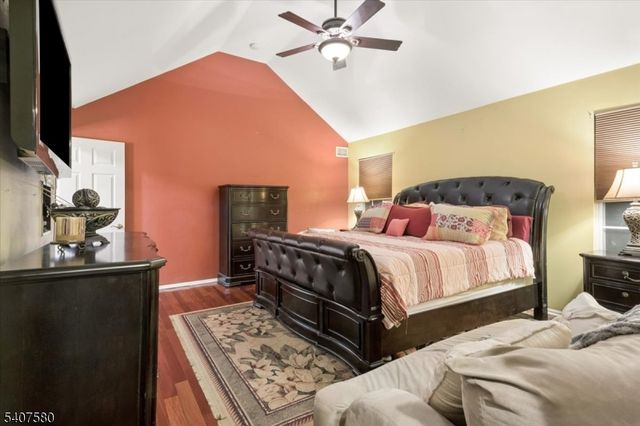 15 Congress Ln, South River Boro, NJ 08882