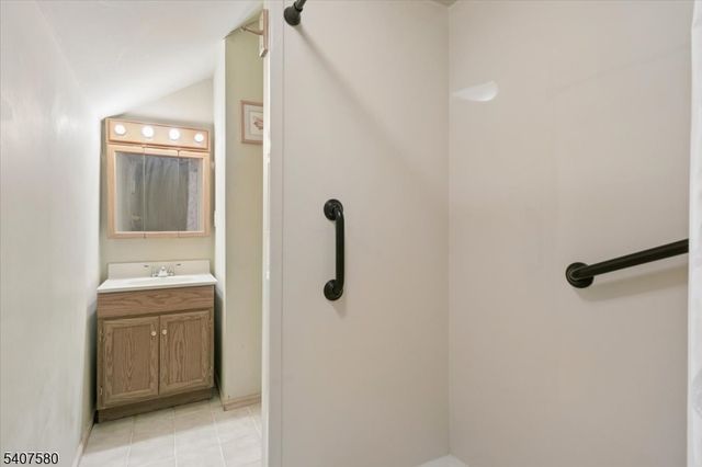 15 Congress Ln, South River Boro, NJ 08882