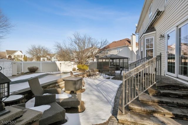 15 Congress Ln, South River Boro, NJ 08882