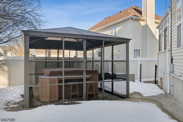 15 Congress Ln, South River Boro, NJ 08882