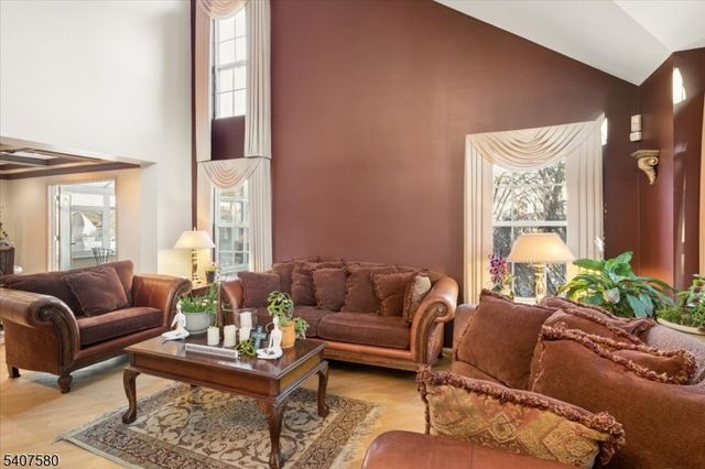 15 Congress Ln, South River Boro, NJ 08882