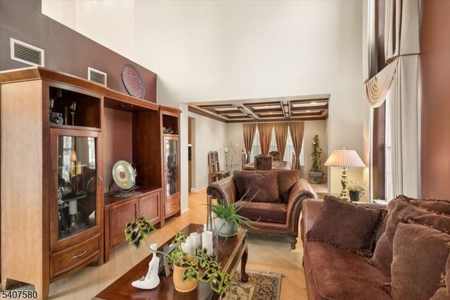 15 Congress Ln, South River Boro, NJ 08882