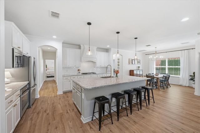 214 Parkview Drive, Aledo, TX 76008