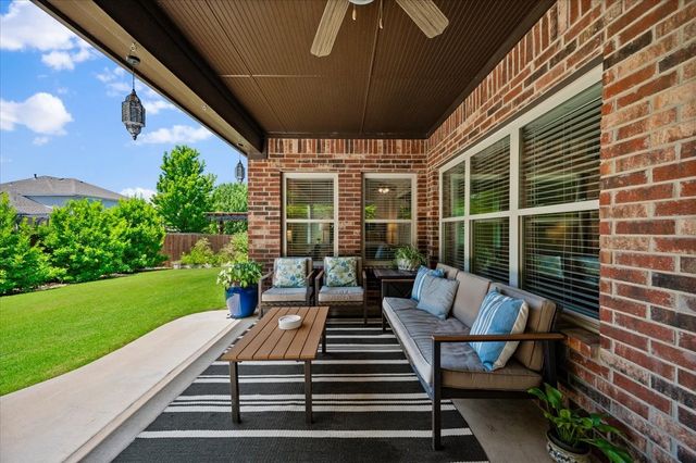 214 Parkview Drive, Aledo, TX 76008