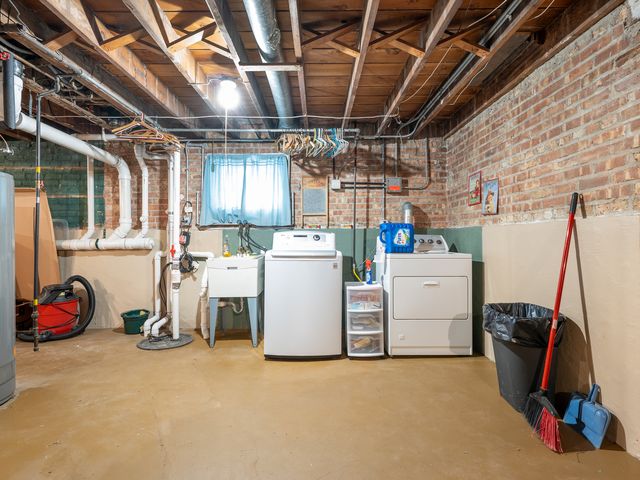 2028 N 72nd Court, Elmwood Park, IL 60707