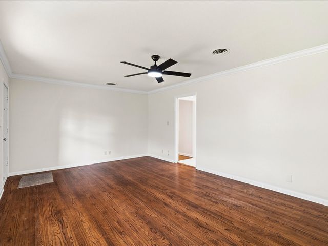 5320 Palmer Drive, Haltom City, TX 76117