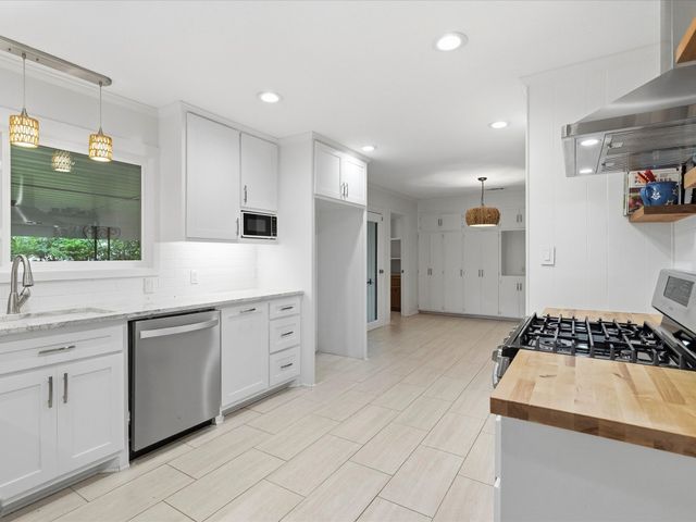 5320 Palmer Drive, Haltom City, TX 76117