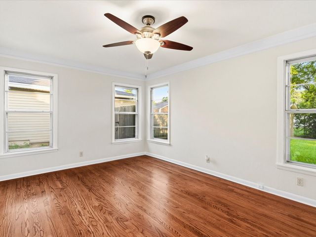 5320 Palmer Drive, Haltom City, TX 76117
