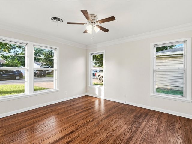 5320 Palmer Drive, Haltom City, TX 76117
