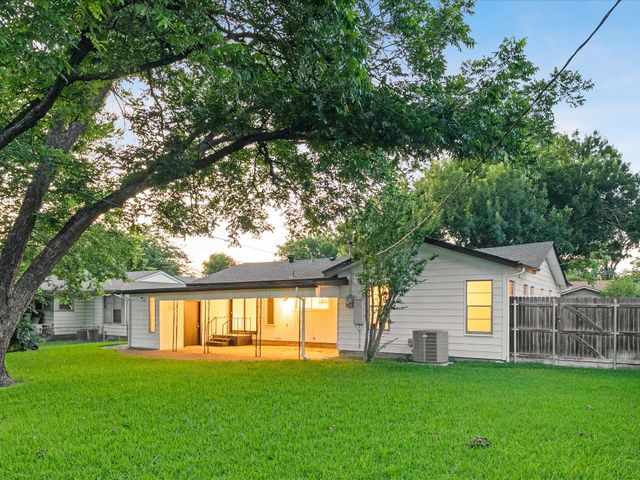 5320 Palmer Drive, Haltom City, TX 76117