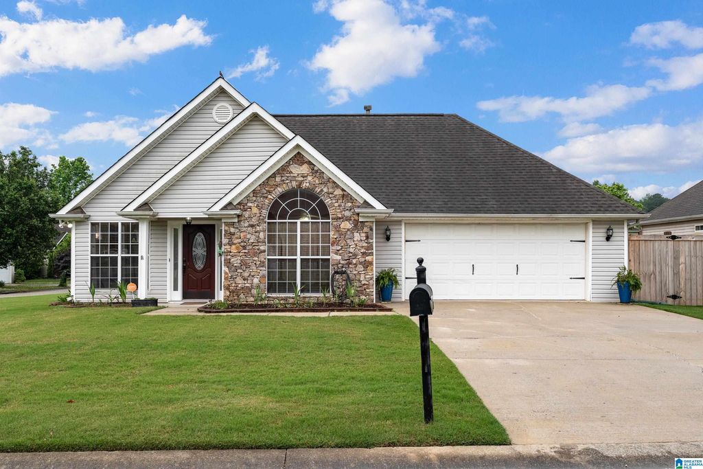 169 CAMDEN COVE PARKWAY, Calera, AL 35040