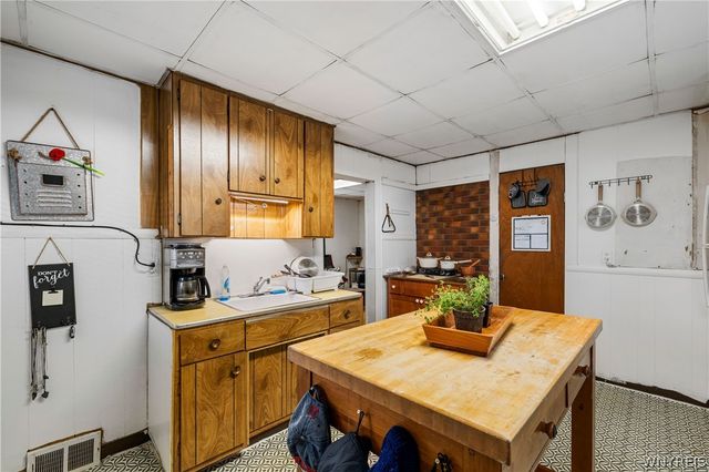 26 Date Avenue, Lackawanna, NY 14218