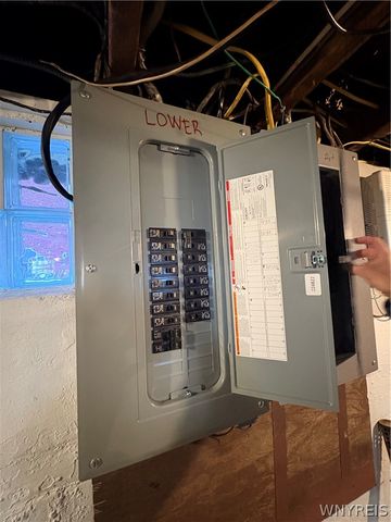 26 Date Avenue, Lackawanna, NY 14218