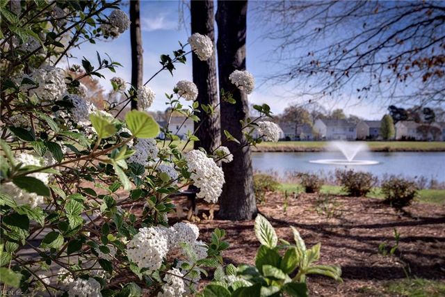 809 Holbrook Drive DR, Newport News, VA 23602