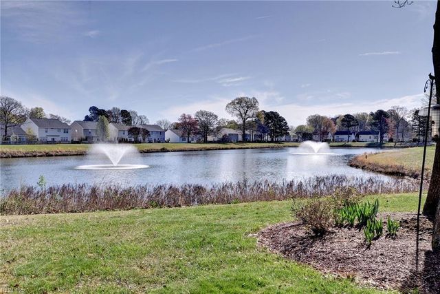 809 Holbrook Drive DR, Newport News, VA 23602