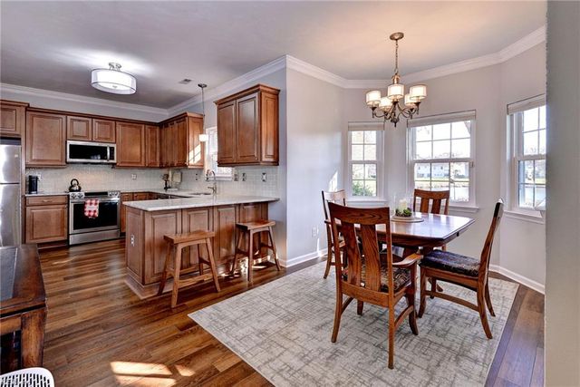 809 Holbrook Drive DR, Newport News, VA 23602