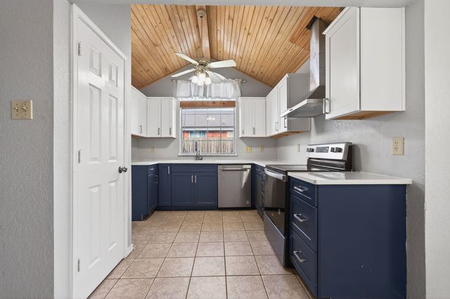 402 Sunset Drive, Crandall, TX 75114