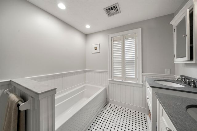 15 Caswell Lane 6, Plymouth, MA 02360