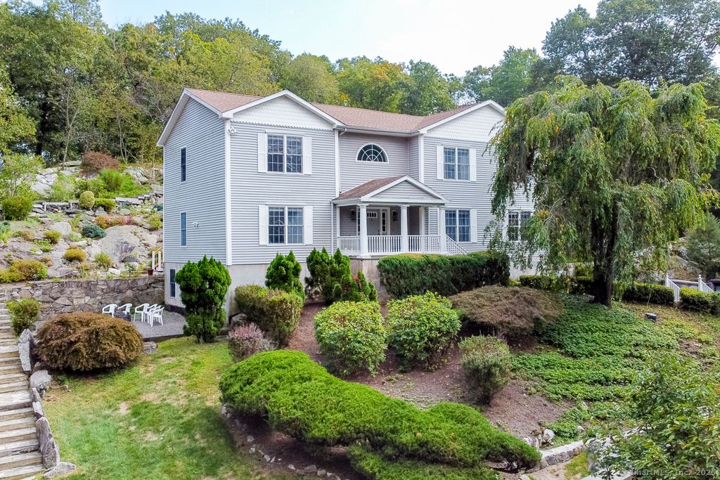 30 Partridge Road, Stamford, CT 06903