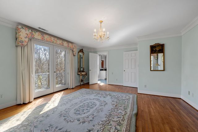 1099 E Gaines St, Lawrenceburg, TN 38464