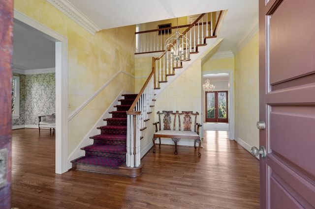 1099 E Gaines St, Lawrenceburg, TN 38464