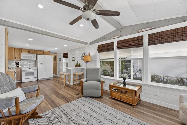 37036 8TH AVENUE, Zephyrhills, FL 33542