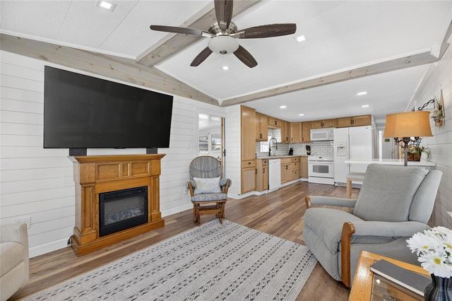 37036 8TH AVENUE, Zephyrhills, FL 33542