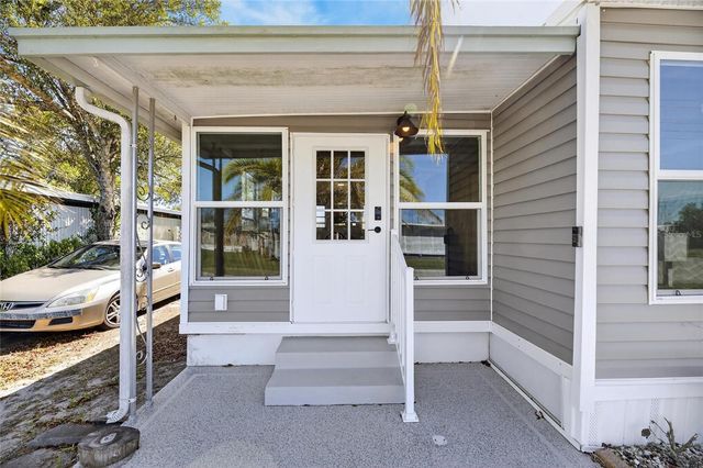 37036 8TH AVENUE, Zephyrhills, FL 33542