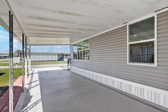 37036 8TH AVENUE, Zephyrhills, FL 33542