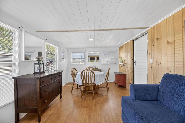 37036 8TH AVENUE, Zephyrhills, FL 33542