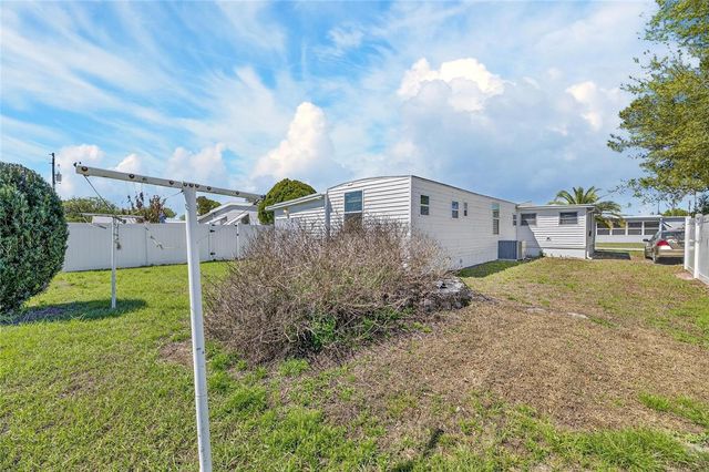 37036 8TH AVENUE, Zephyrhills, FL 33542