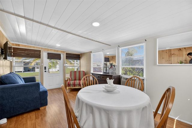 37036 8TH AVENUE, Zephyrhills, FL 33542