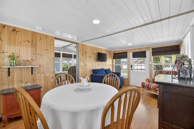 37036 8TH AVENUE, Zephyrhills, FL 33542